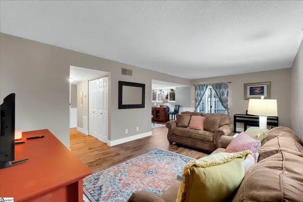 $206,000 | 1 Briarcreek Place, Greenville, SC 29615