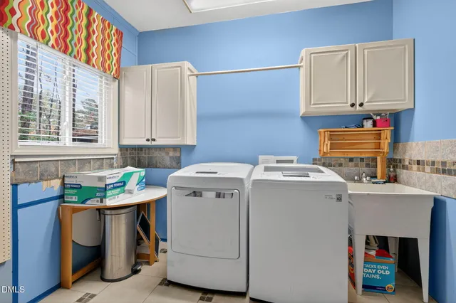 $560,000 | 507 Holtz Lane, Cary, NC 27511