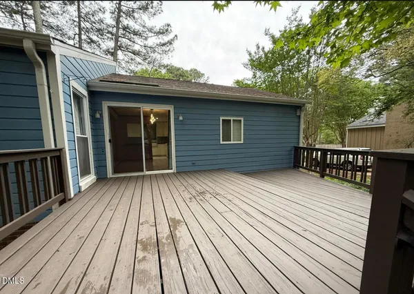 $560,000 | 507 Holtz Lane, Cary, NC 27511
