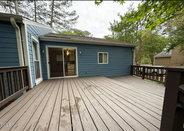 $560,000 | 507 Holtz Lane, Cary, NC 27511