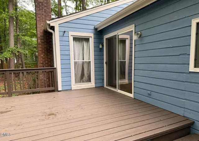 $560,000 | 507 Holtz Lane, Cary, NC 27511