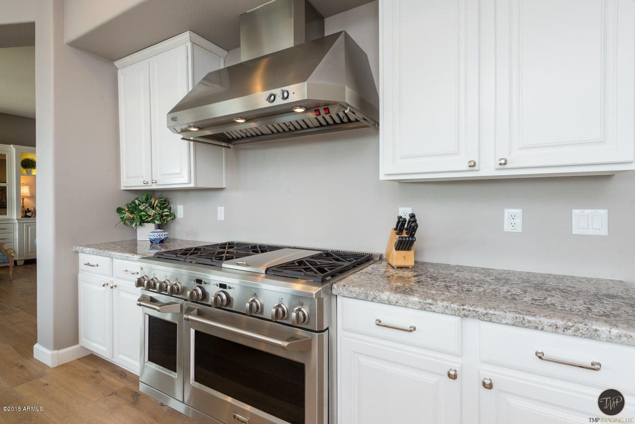 5627 East Sleepy Ranch Road Cave Creek, AZ 85331 - Photo 11 of 38 kitchen stove.jpg