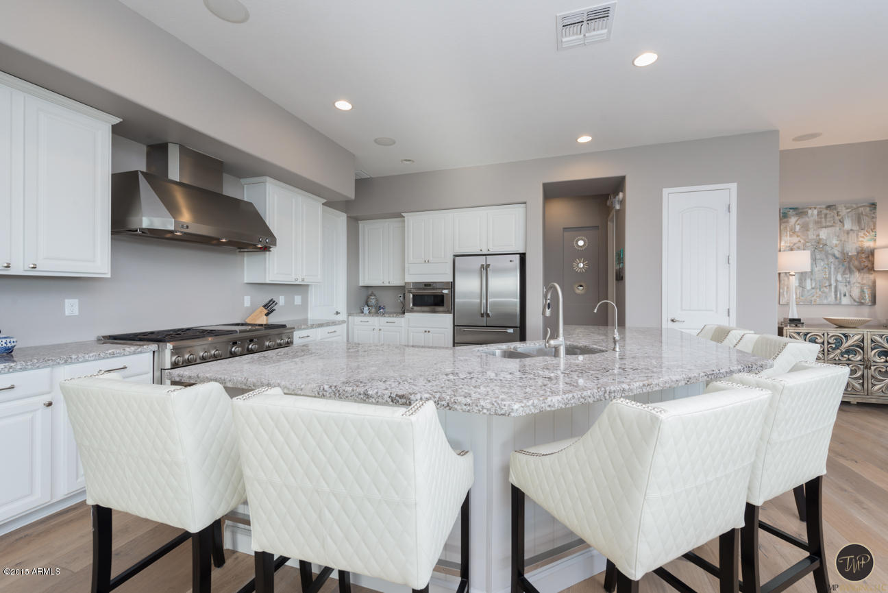 5627 East Sleepy Ranch Road Cave Creek, AZ 85331 - Photo 13 of 38 kitchen and dinning.jpg
