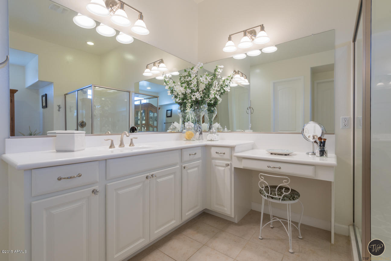 5627 East Sleepy Ranch Road Cave Creek, AZ 85331 - Photo 31 of 38 master bath 2.jpg