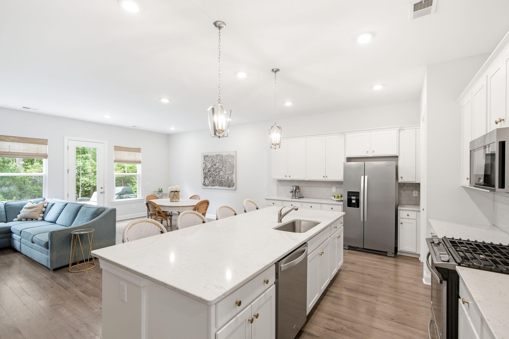 3012 Emma Lane Mount Pleasant, SC 29466 - Photo 5 of 31