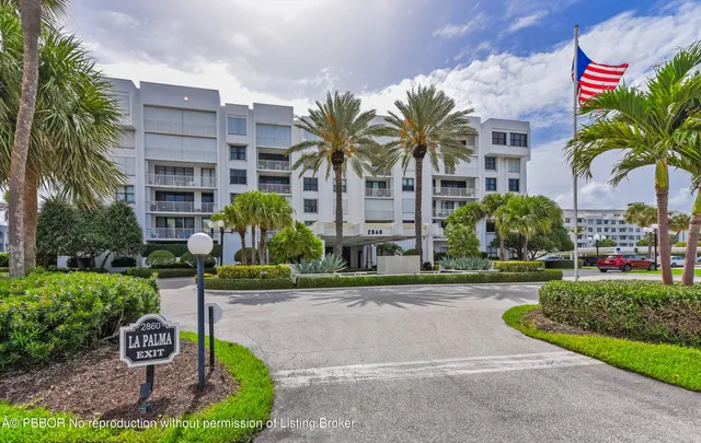 $557,000 | 2860 South Ocean Boulevard, Unit 311, Palm Beach, FL 33480