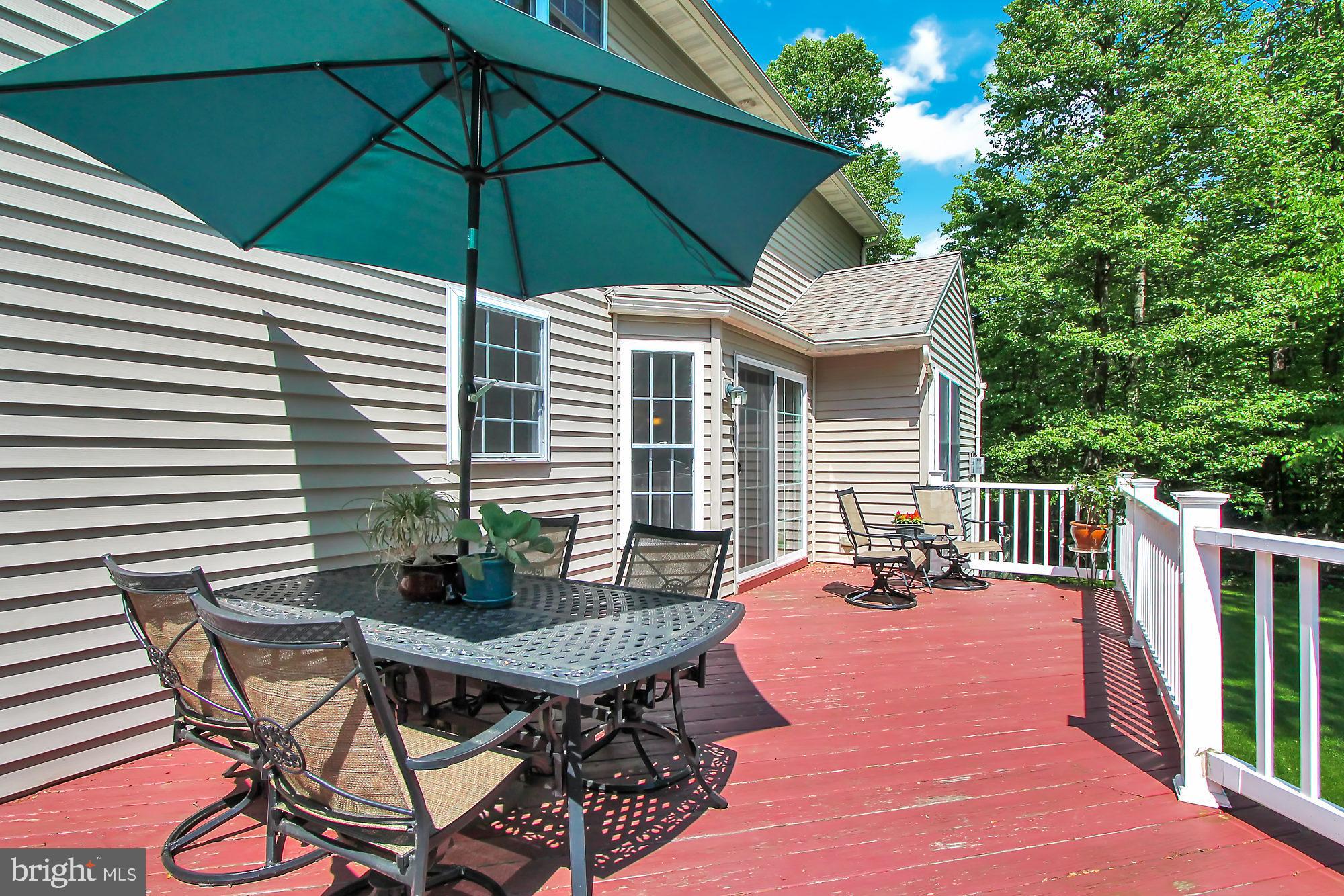 94 Overlook Road Morgantown, PA 19543 - Photo 22 of 29 Deck