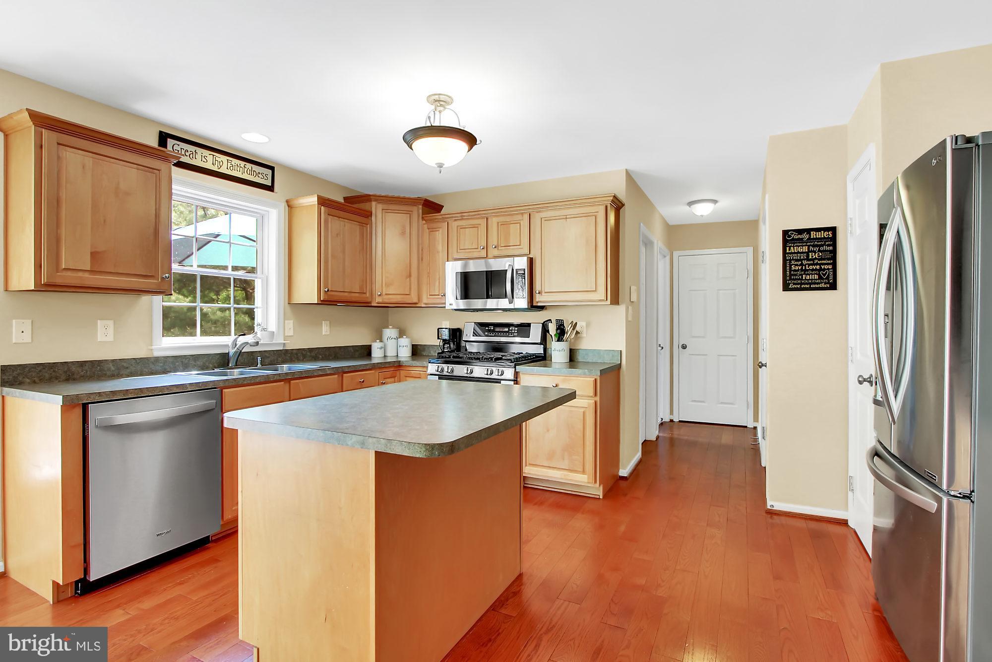 94 Overlook Road Morgantown, PA 19543 - Photo 5 of 29 Kitchen