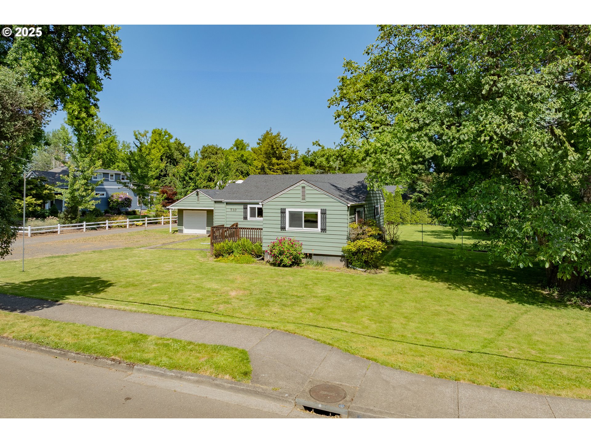 710 North Main Avenue Ridgefield, WA 98642 - Photo 2 of 30 a house view with a outdoor space