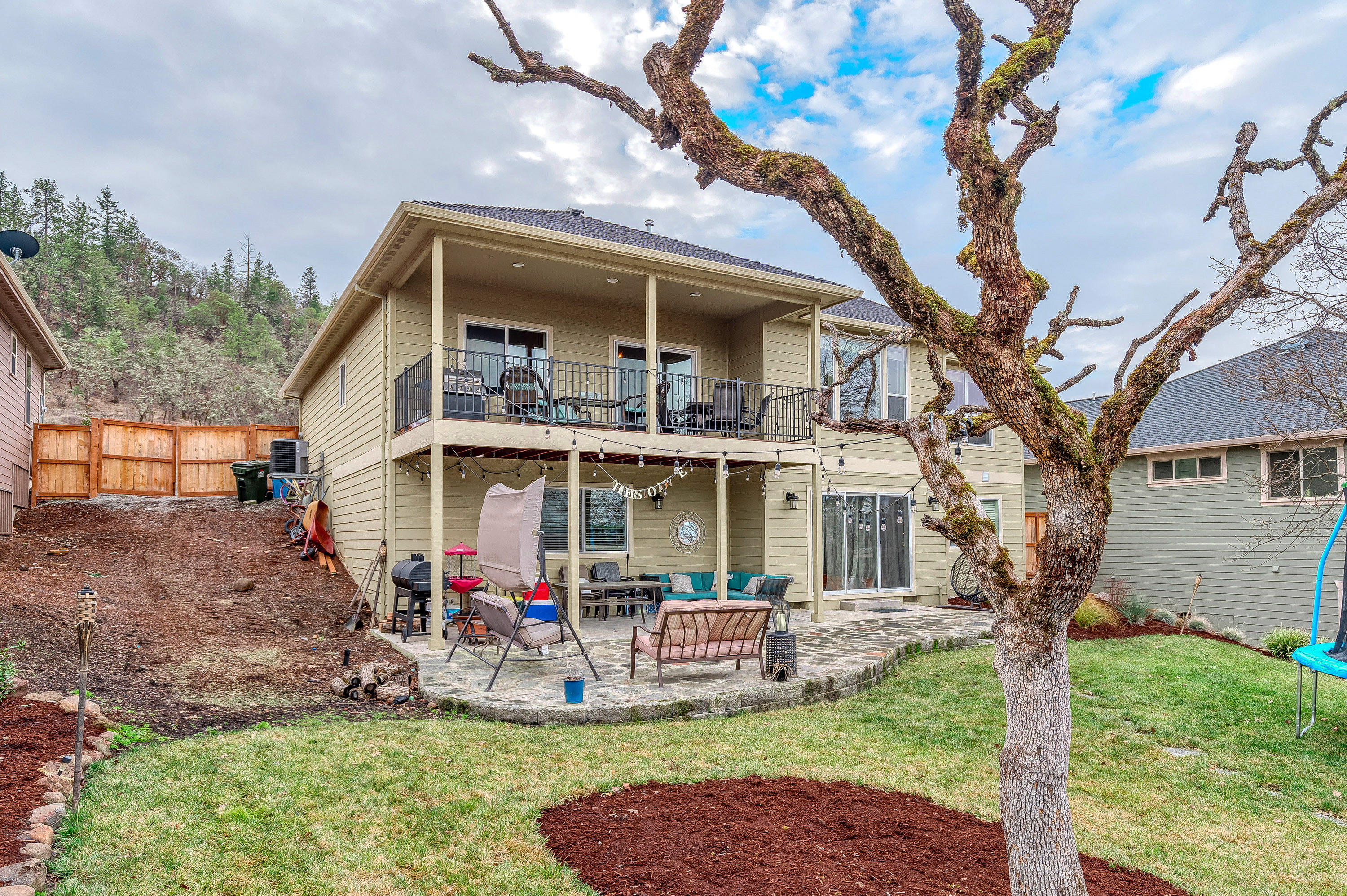 1321 Poppy Ridge Drive Eagle Point, OR 97524 - Photo 4 of 49 PR(5)