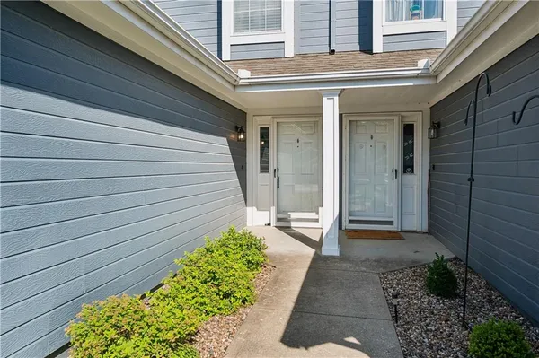 $205,000 | 5542 Northwest Moonlight Meadow Drive, Lee's Summit, MO 64064
