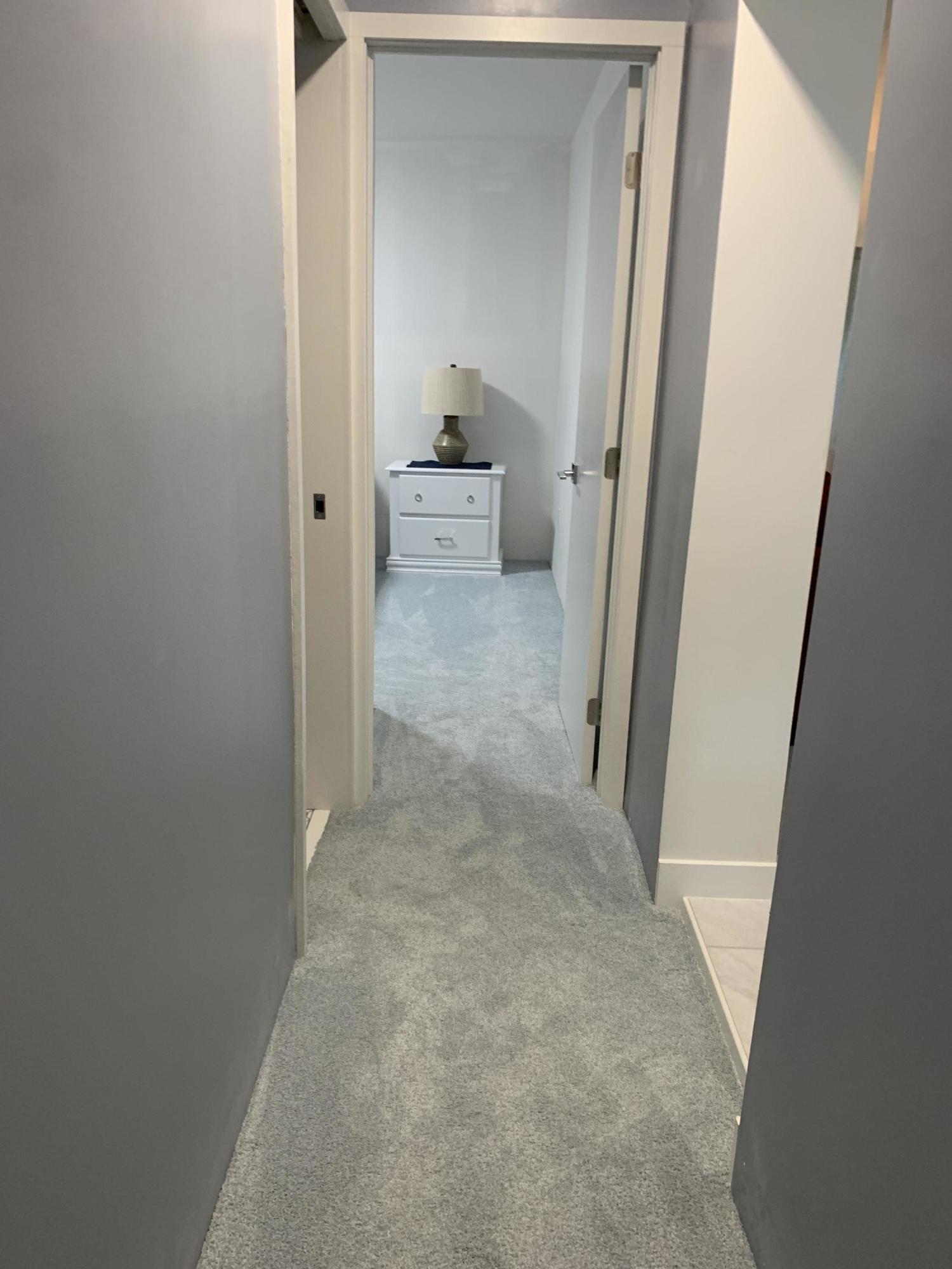 120 Key Honey Road Tavernier, FL 33070 - Photo 23 of 28 Hallway Between Bedrooms