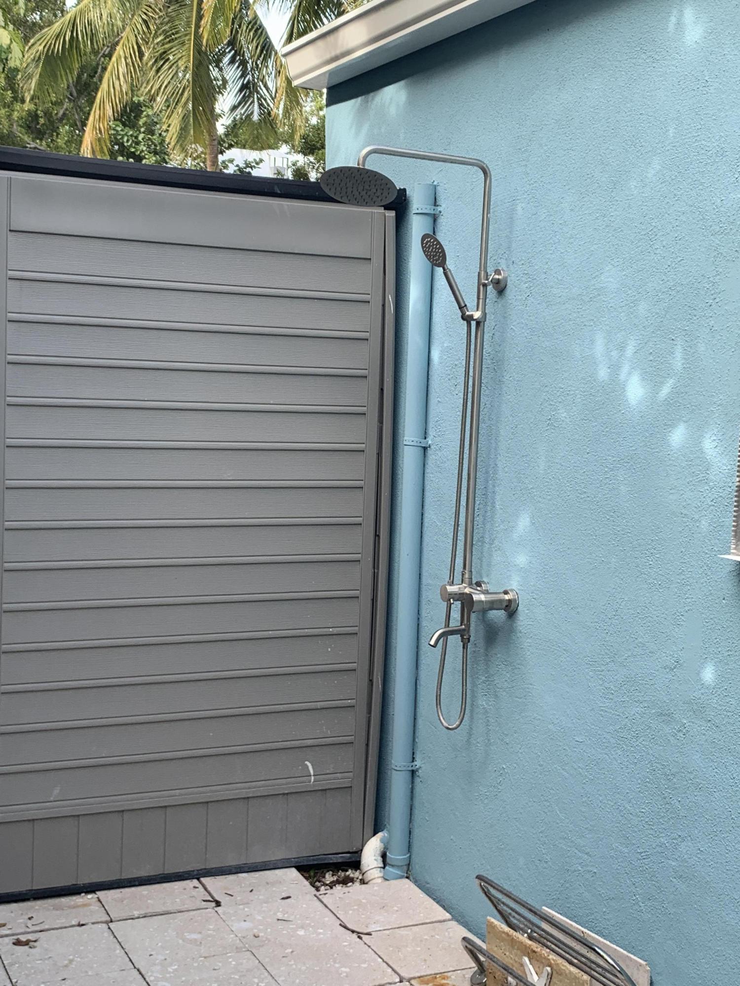 120 Key Honey Road Tavernier, FL 33070 - Photo 7 of 28 Outdoor Shower
