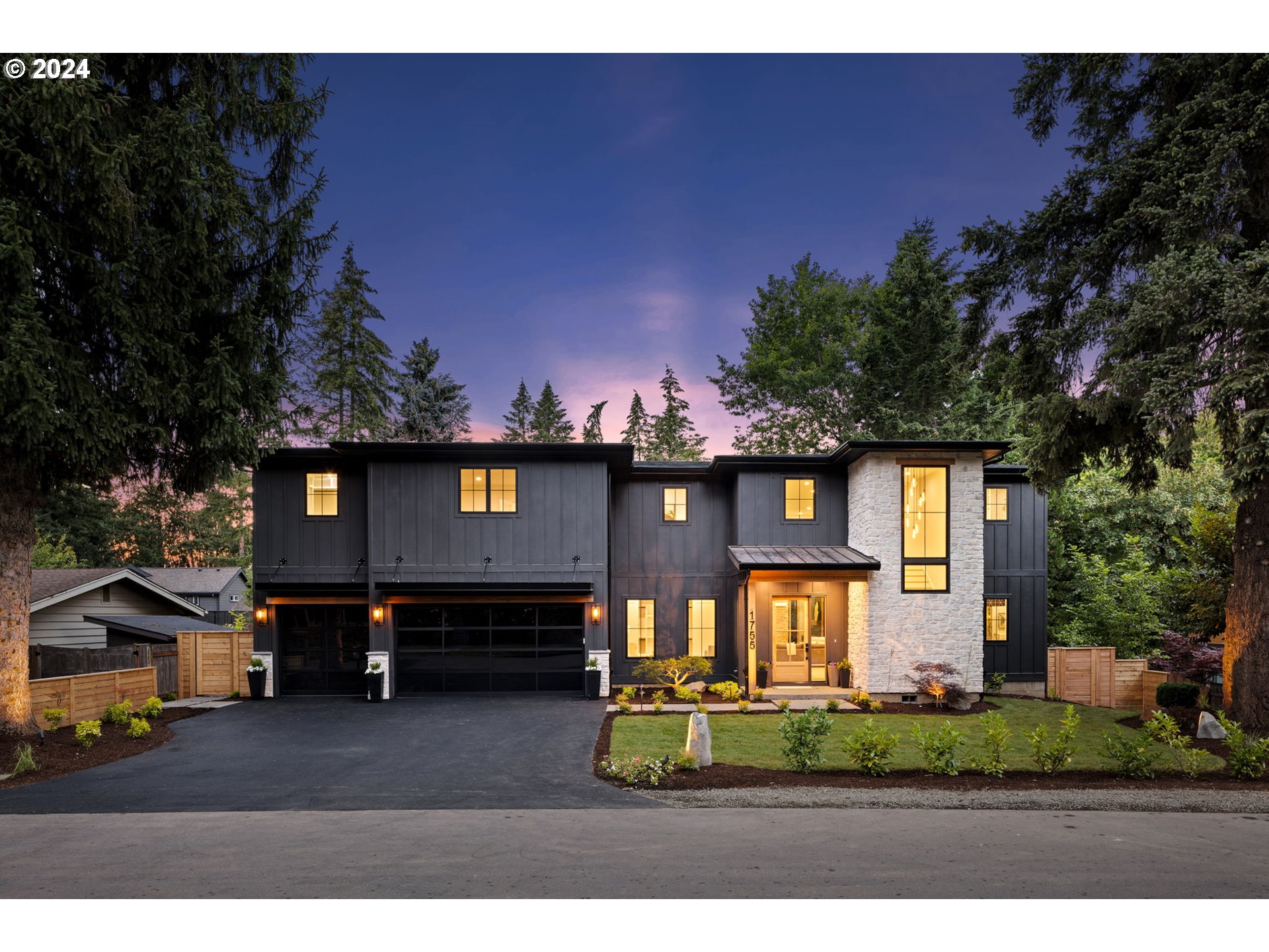 1755 Mapleleaf Road Lake Oswego, OR 97034 - Photo 1 of 47 Gallery Image 1