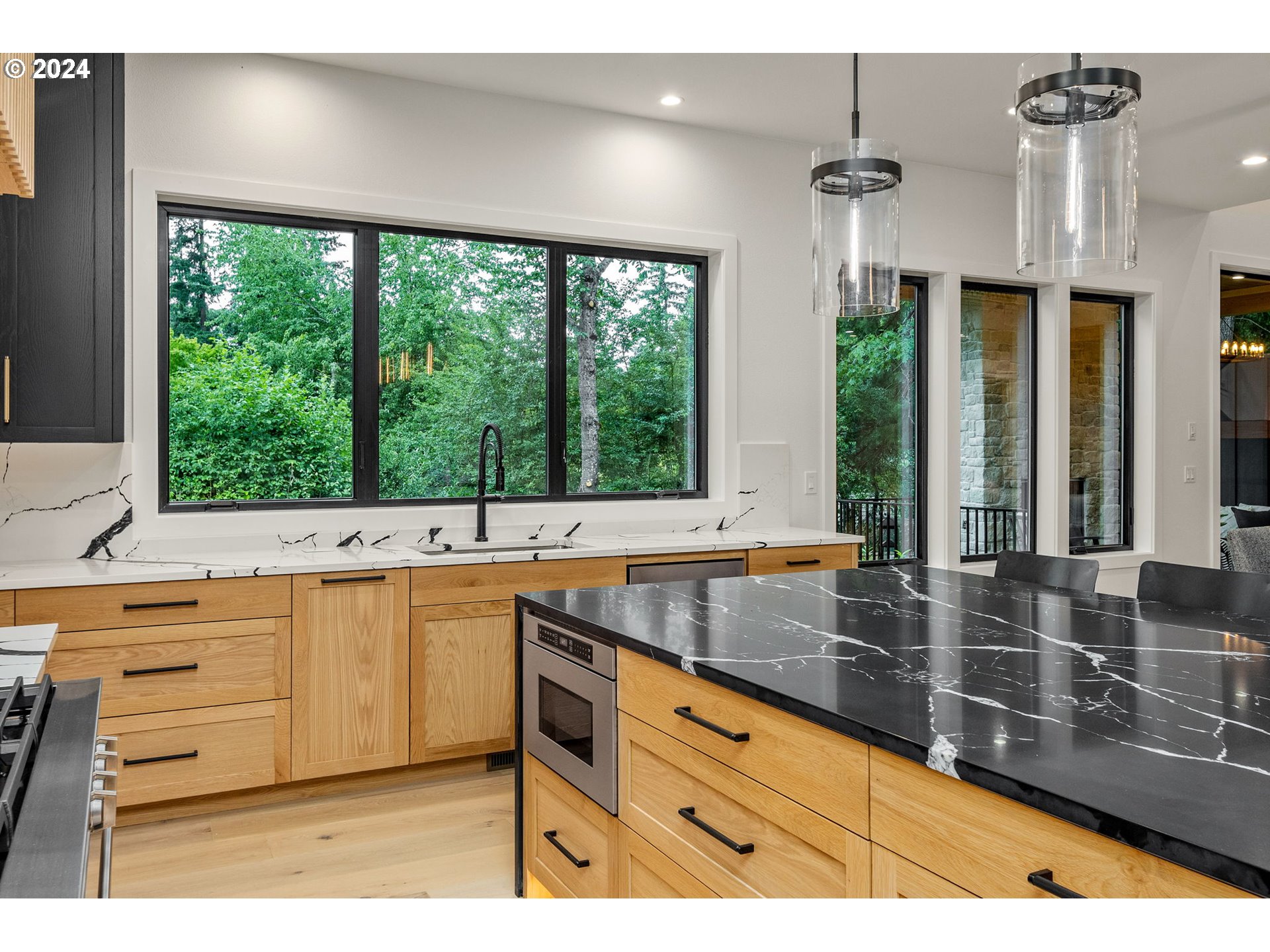 1755 Mapleleaf Road Lake Oswego, OR 97034 - Photo 11 of 47 Gallery Image 11