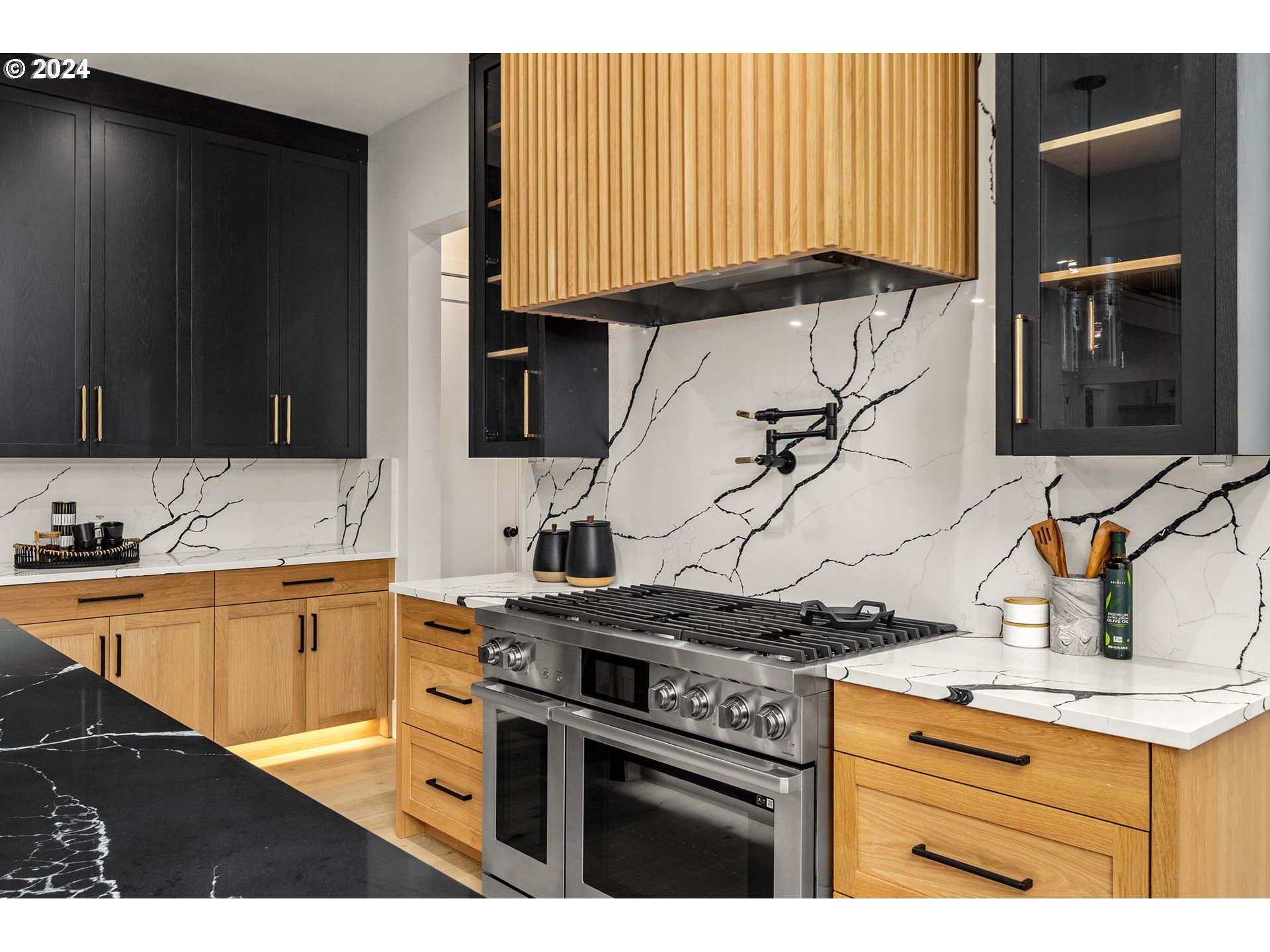 1755 Mapleleaf Road Lake Oswego, OR 97034 - Photo 12 of 47 Gallery Image 12