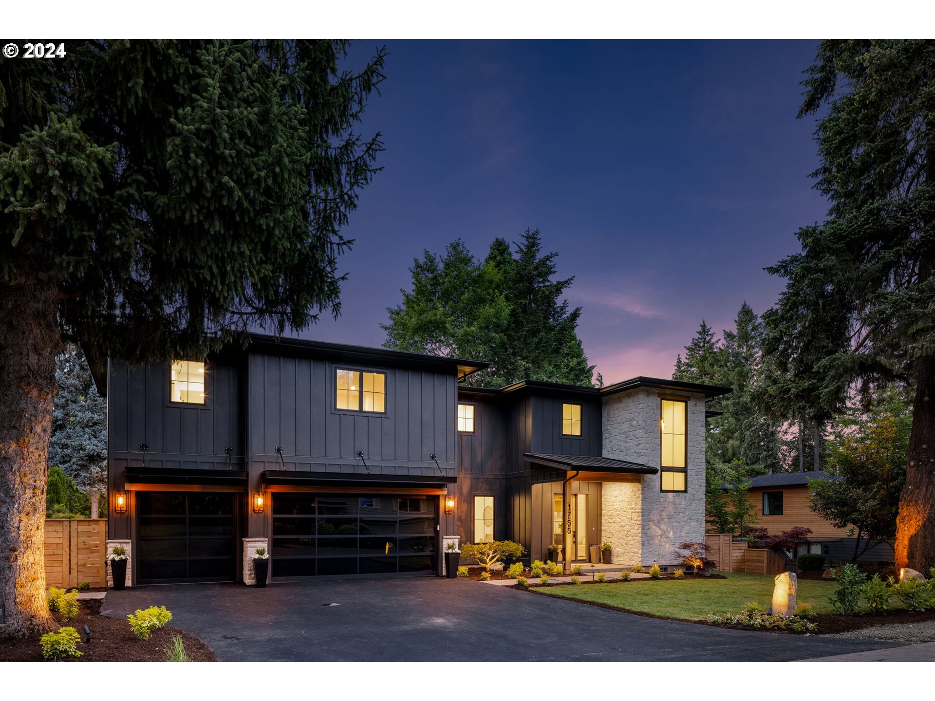 1755 Mapleleaf Road Lake Oswego, OR 97034 - Photo 2 of 47 Gallery Image 2