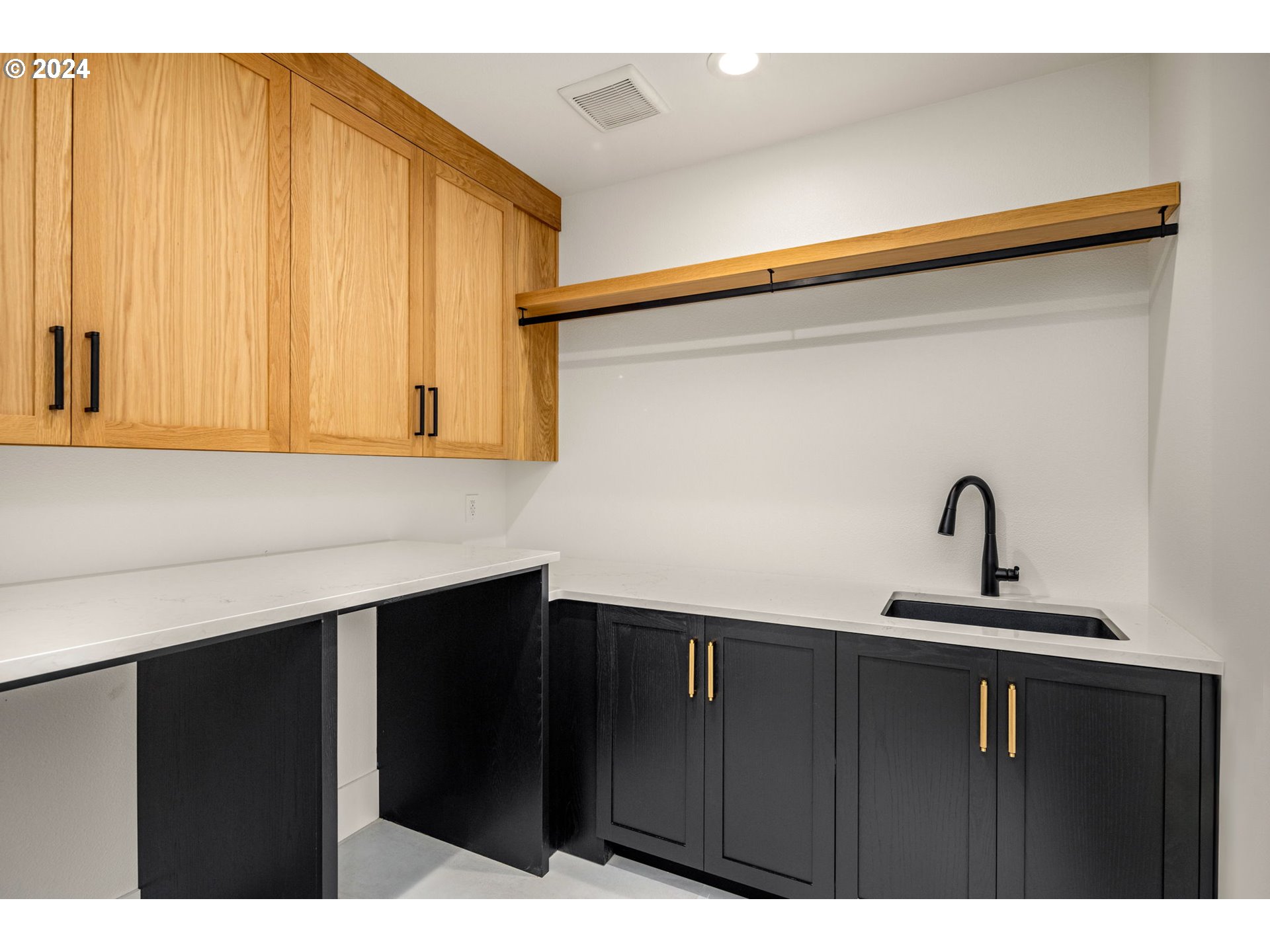 1755 Mapleleaf Road Lake Oswego, OR 97034 - Photo 36 of 47 Gallery Image 36