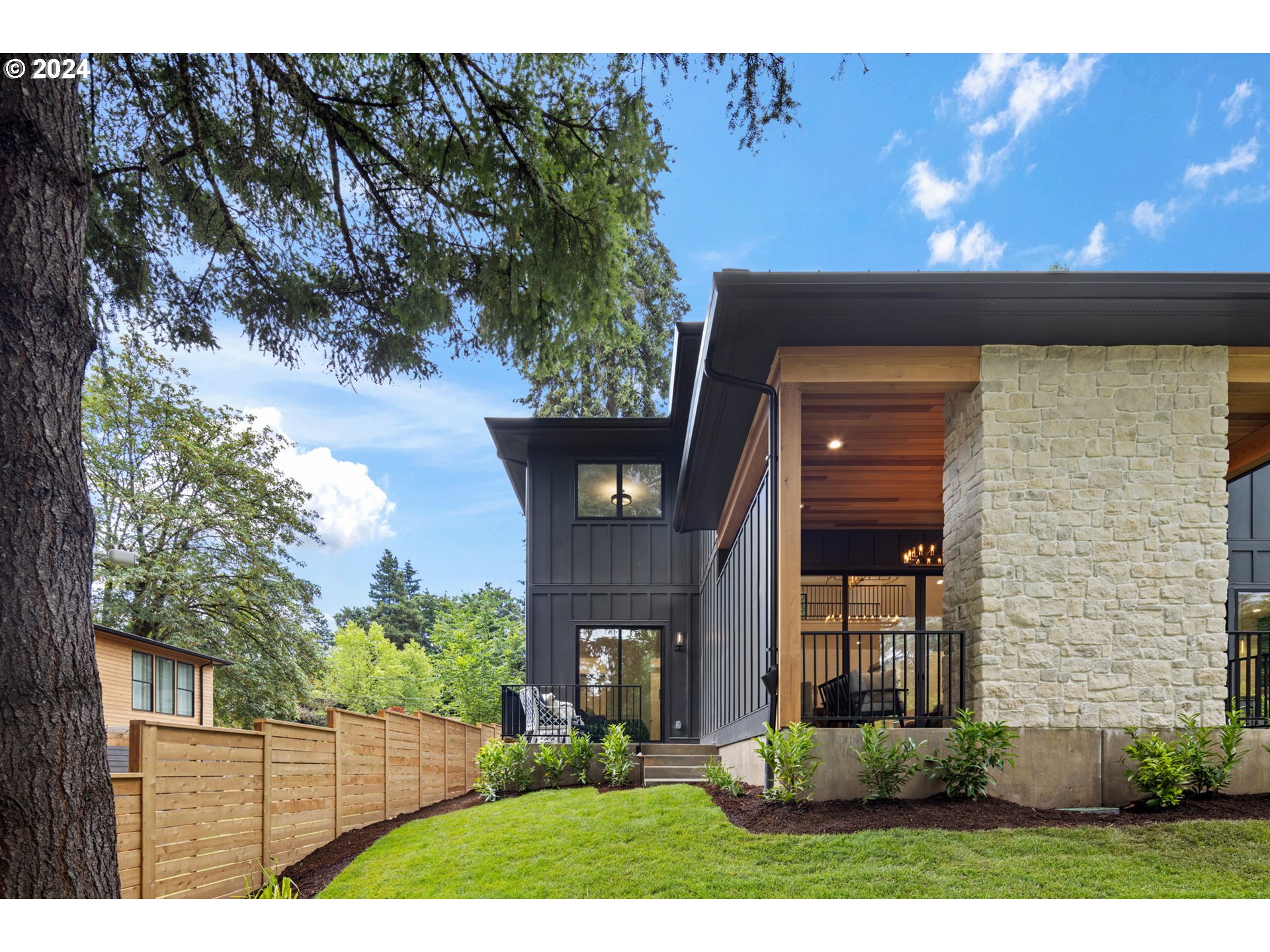 1755 Mapleleaf Road Lake Oswego, OR 97034 - Photo 40 of 47 Gallery Image 40