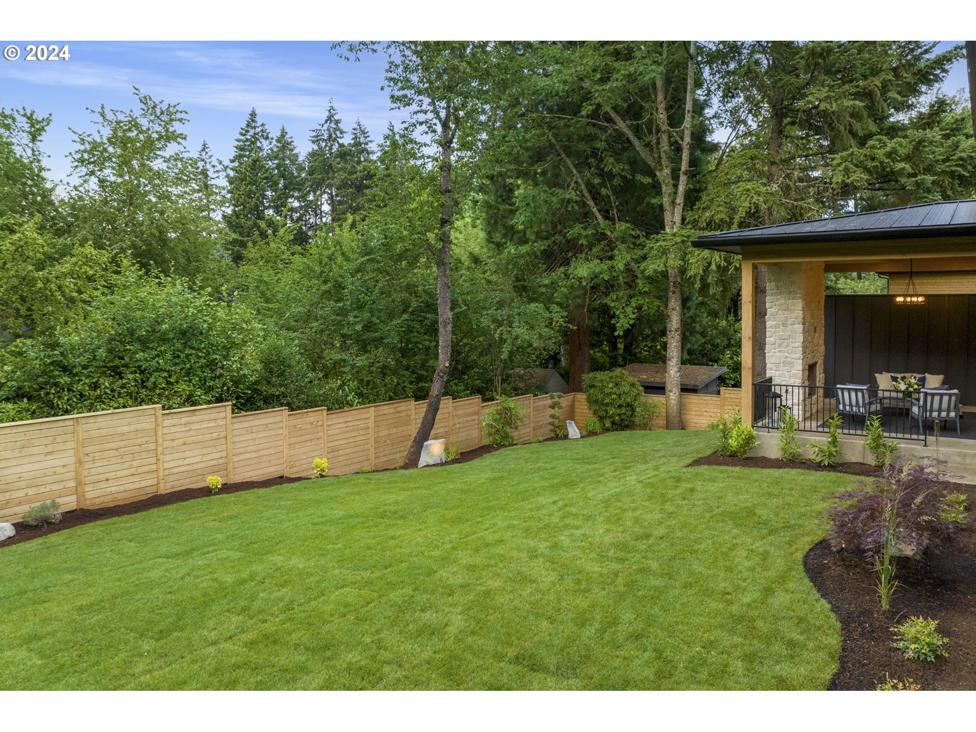 1755 Mapleleaf Road Lake Oswego, OR 97034 - Photo 43 of 47 Gallery Image 43