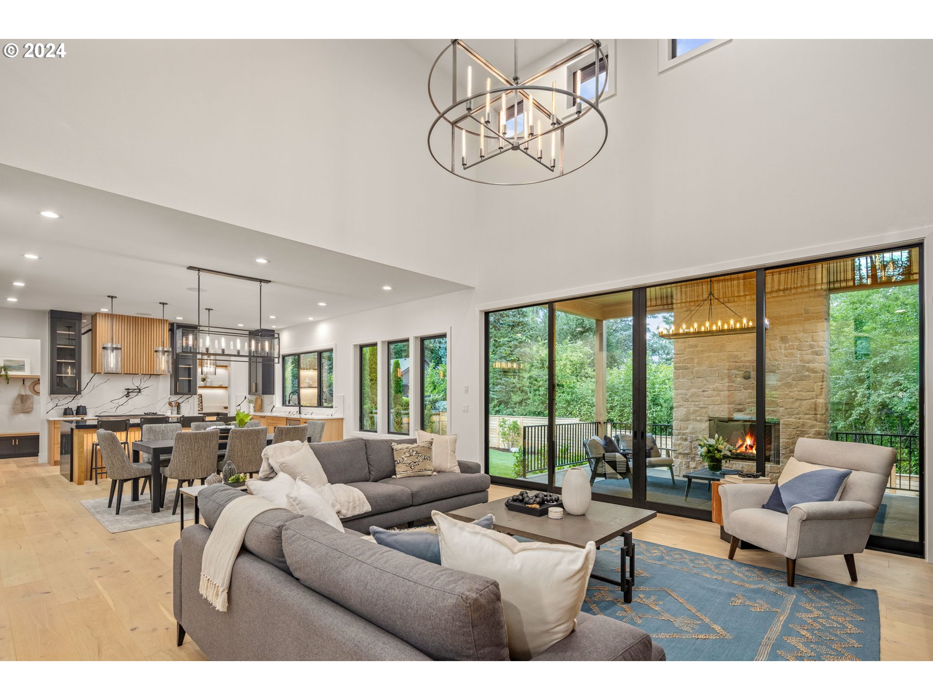 1755 Mapleleaf Road Lake Oswego, OR 97034 - Photo 8 of 47 Gallery Image 8