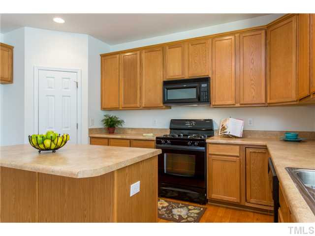 10714 Longholme Way Raleigh, NC 27614 - Photo 8 of 25 Kitchen