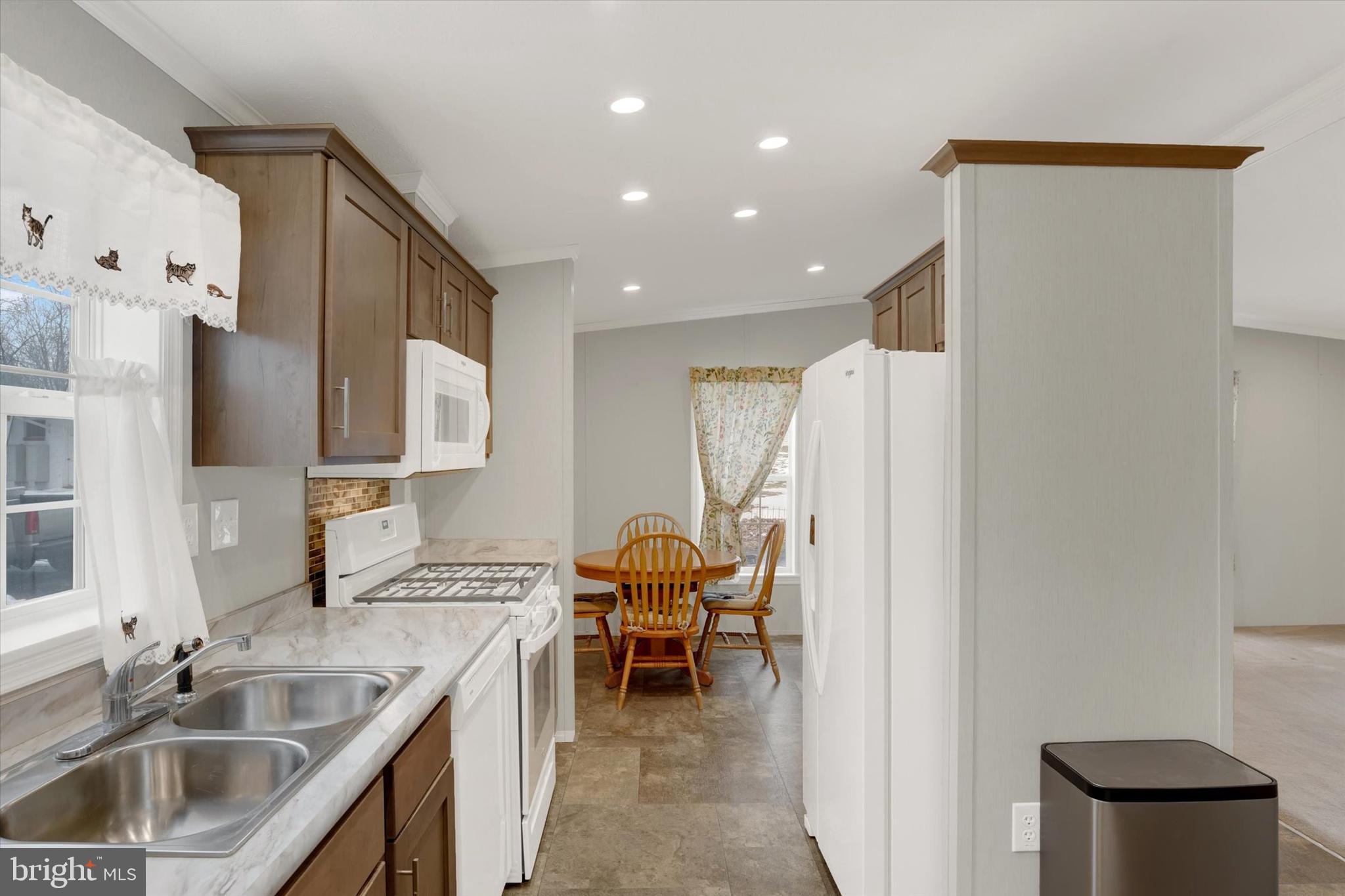 612 Range End Road, Unit 11 Dillsburg, PA 17019 - Photo 10 of 20