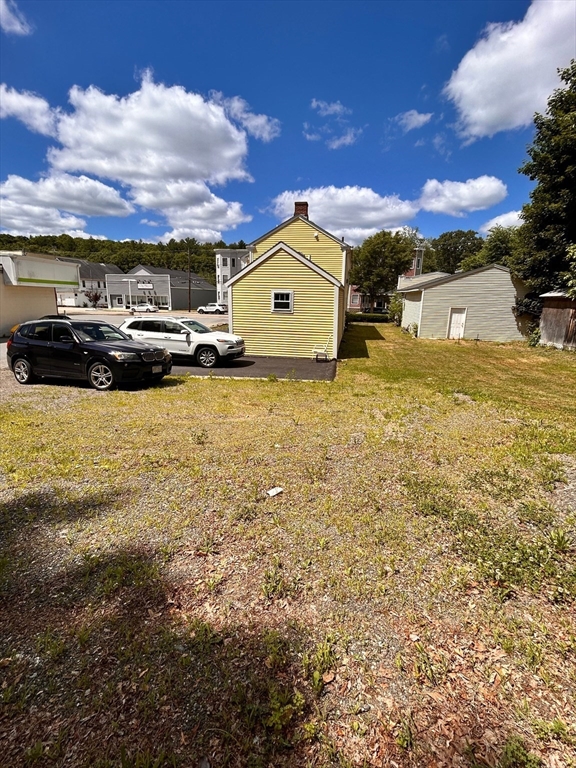 2246 Providence Road Northbridge, MA 01534 - Photo 4 of 24