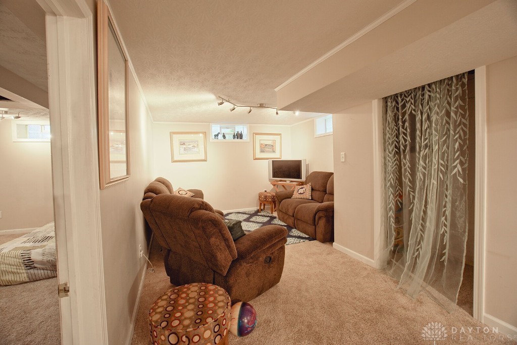 515 Storms Road Kettering, OH 45429 - Photo 42 of 74 Gallery Image 42