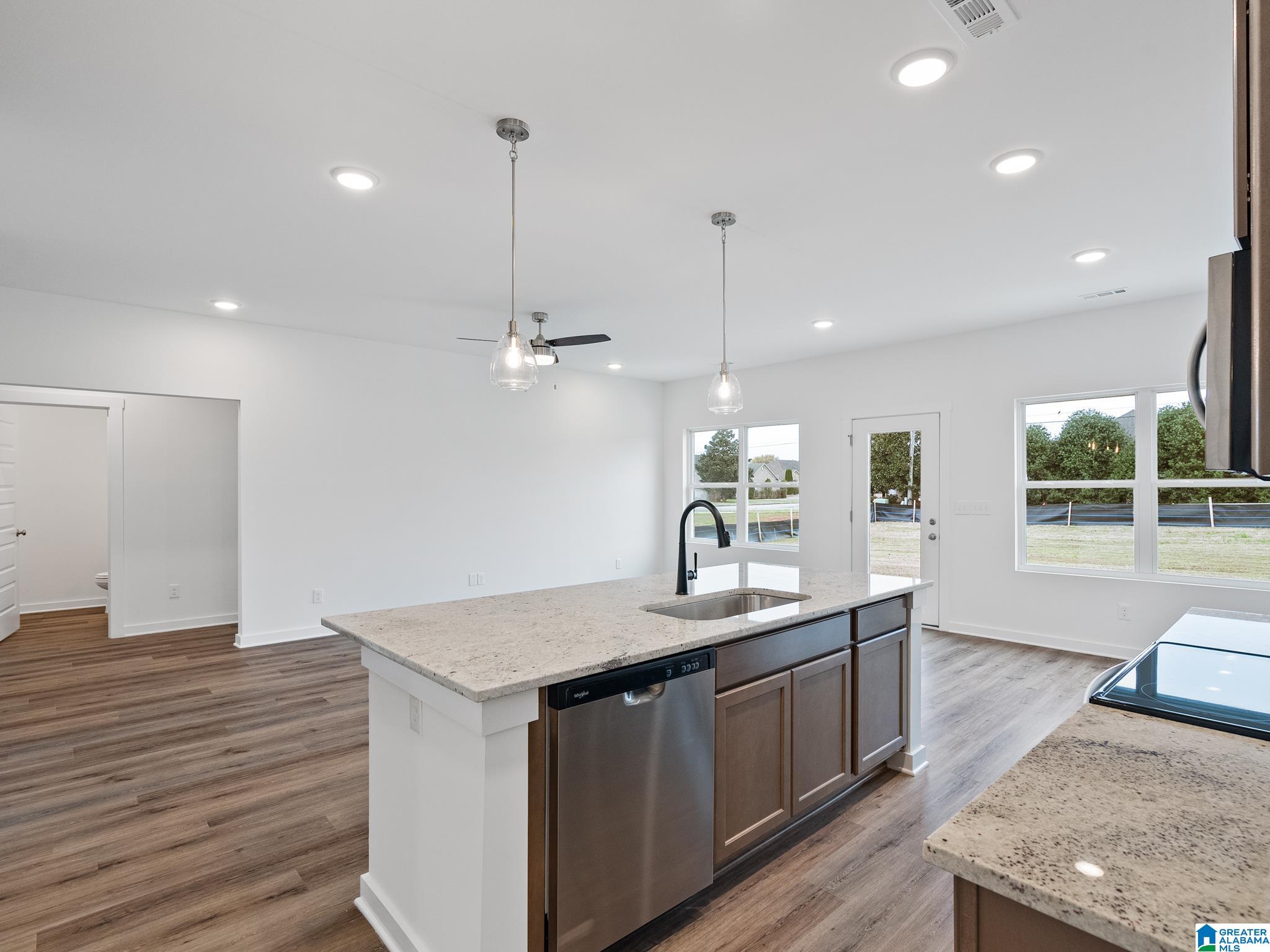 7086 Vly Brg Road Bessemer, AL 35023 - Photo 4 of 20