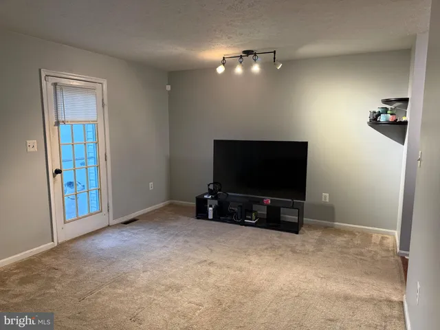 $265,000 | 345 Surrey Club Lane, Stephens City, VA 22655