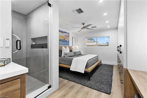 $824,950 | 2500 Gulf Shore Boulevard North, Unit N7, Naples, FL 34103