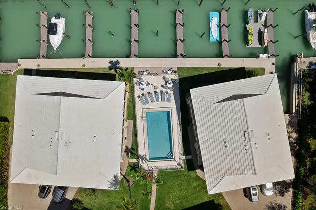 $824,950 | 2500 Gulf Shore Boulevard North, Unit N7, Naples, FL 34103