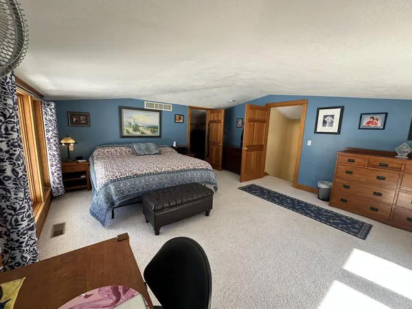 $670,000 | N8811 1047th Street, River Falls, WI 54022