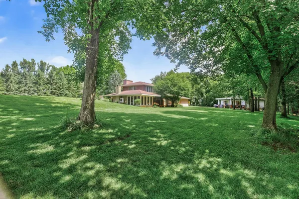 $670,000 | N8811 1047th Street, River Falls, WI 54022