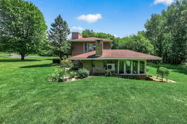 $670,000 | N8811 1047th Street, River Falls, WI 54022