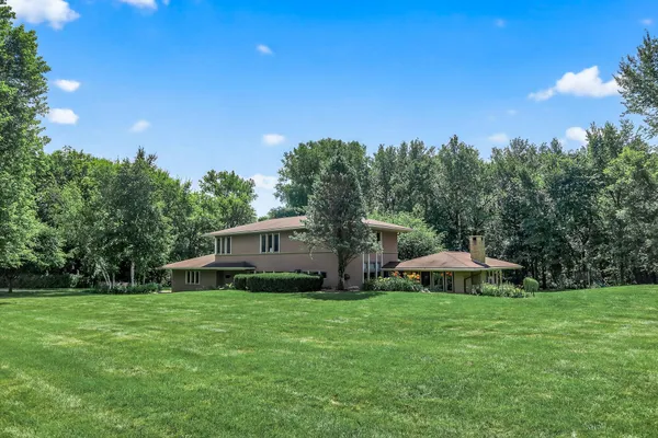 $670,000 | N8811 1047th Street, River Falls, WI 54022
