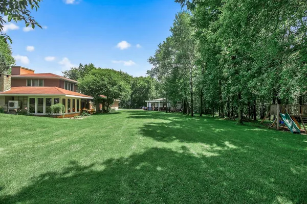 $670,000 | N8811 1047th Street, River Falls, WI 54022