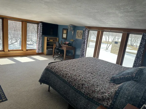 $670,000 | N8811 1047th Street, River Falls, WI 54022