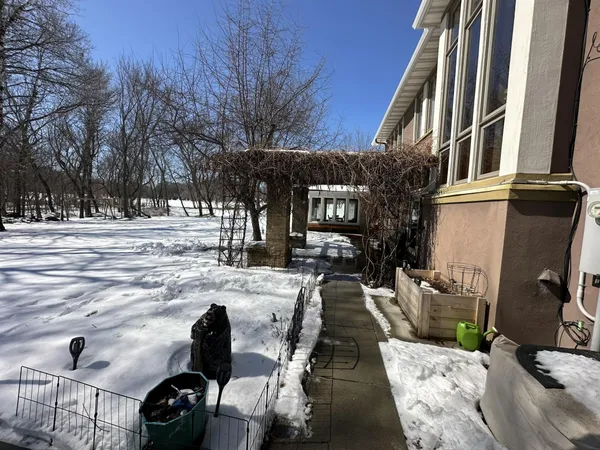 $670,000 | N8811 1047th Street, River Falls, WI 54022