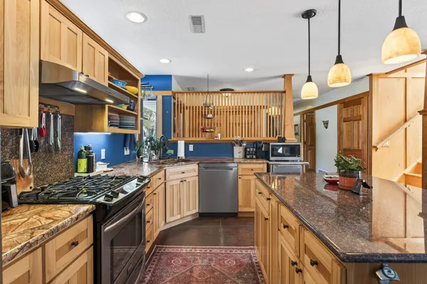 $670,000 | N8811 1047th Street, River Falls, WI 54022