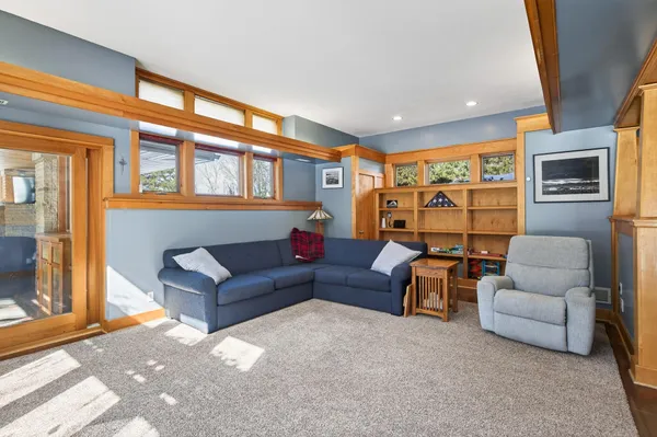 $670,000 | N8811 1047th Street, River Falls, WI 54022