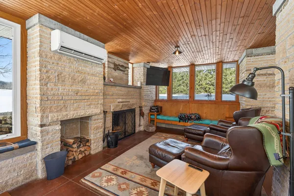 $670,000 | N8811 1047th Street, River Falls, WI 54022