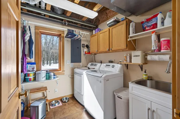 $670,000 | N8811 1047th Street, River Falls, WI 54022