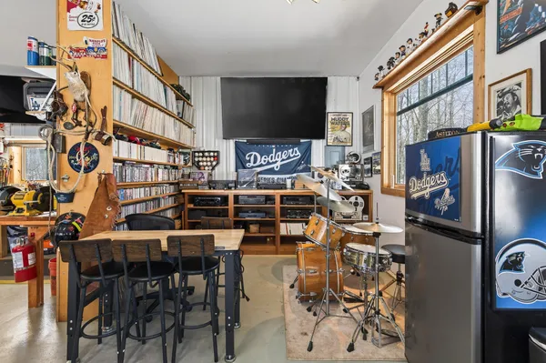 $670,000 | N8811 1047th Street, River Falls, WI 54022