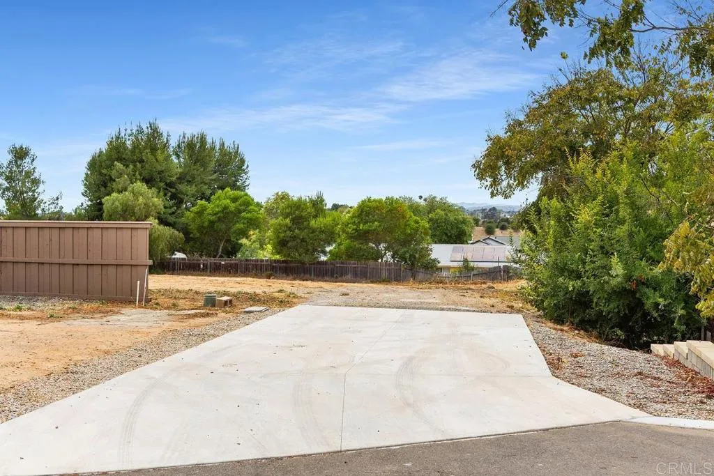 Sky Vista Fallbrook, CA 92028 - Photo 7 of 15
