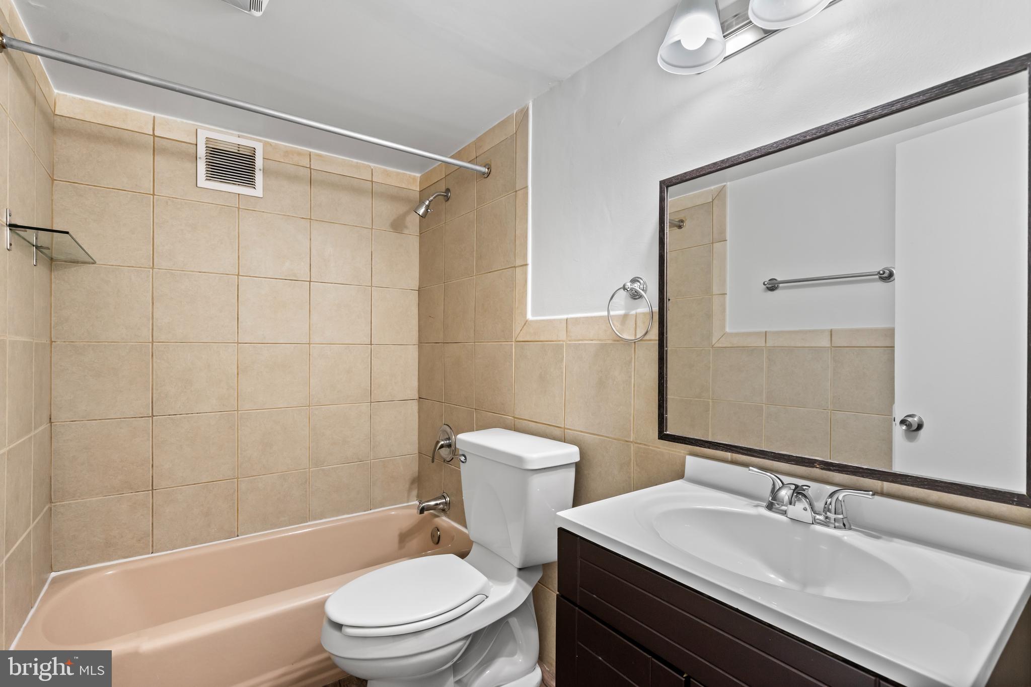 1822 Metzerott Road, Unit A2 Hyattsville, MD 20783 - Photo 13 of 19