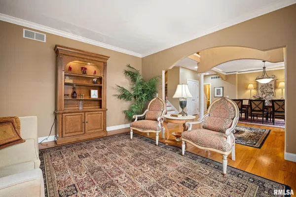 $659,500 | 6410 West Willow Oak Court, Edwards, IL 61528