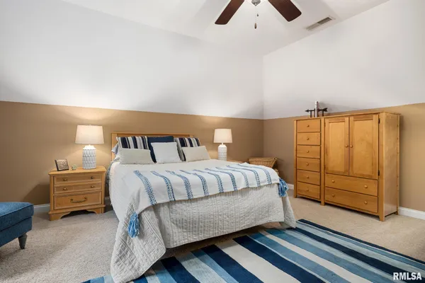 $659,500 | 6410 West Willow Oak Court, Edwards, IL 61528