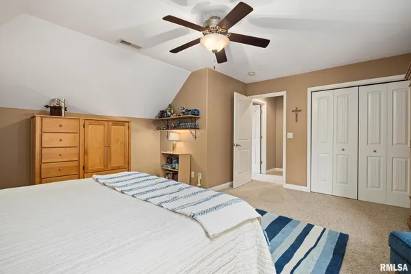 $659,500 | 6410 West Willow Oak Court, Edwards, IL 61528